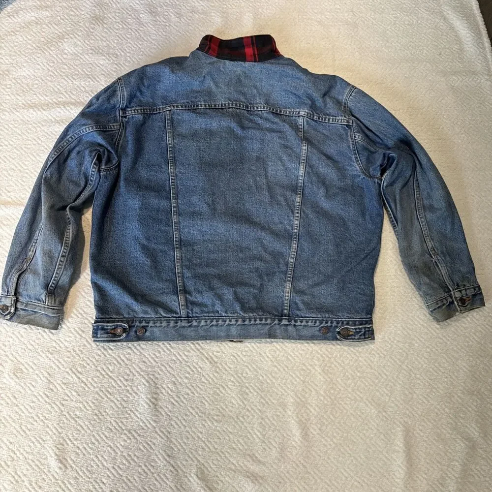 VINTAGE LEVI’S SIZE XL MADE IN USA RED TAB MENS PLAID LINED JEAN JACKET